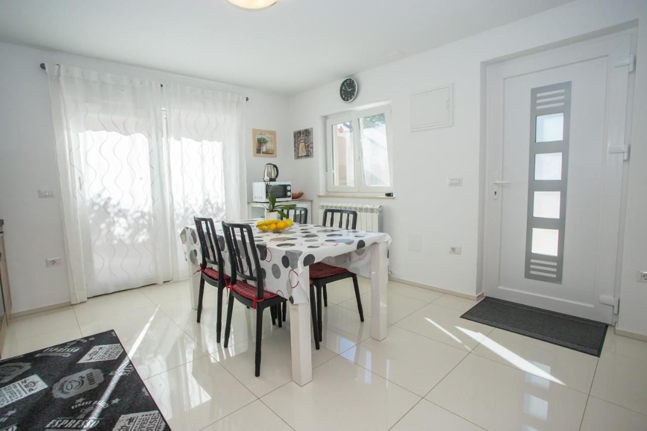 Zagar Apartment Poreč Exteriör bild