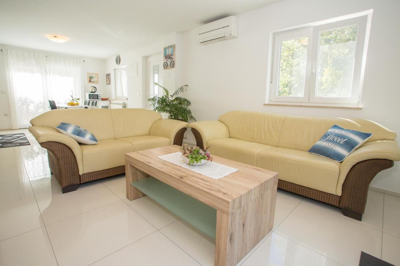 Zagar Apartment Poreč Exteriör bild