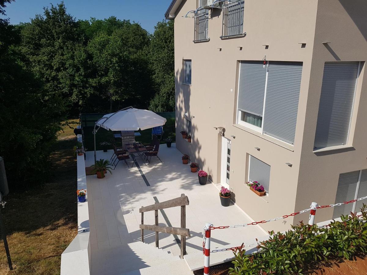 Zagar Apartment Poreč Exteriör bild